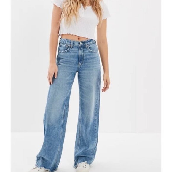 AMERICAN EAGLE SUPER HIGH RISE BAGGY WIDE LEG FLARE JEANS SZ 10 - Picture 2 of 7